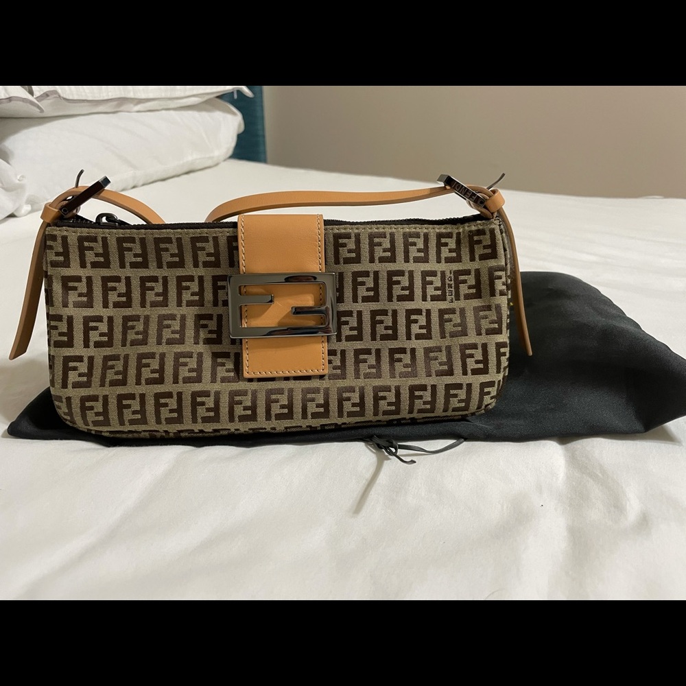 FENDI habdbag